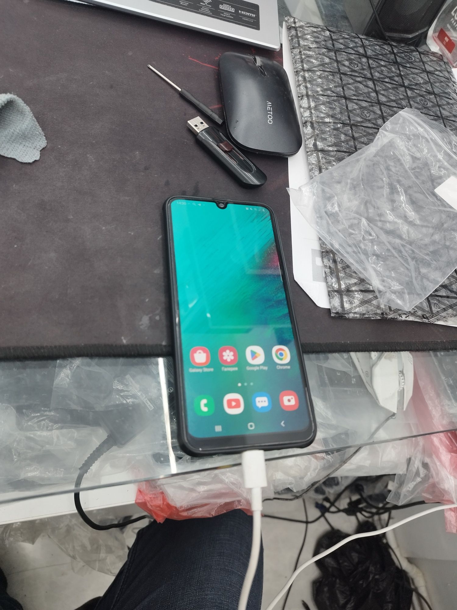 Samsung a30 3/32гб