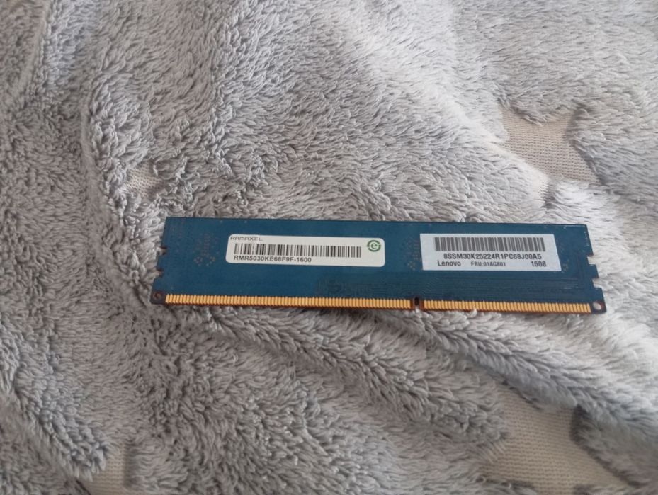 Продам срочно оперативную память