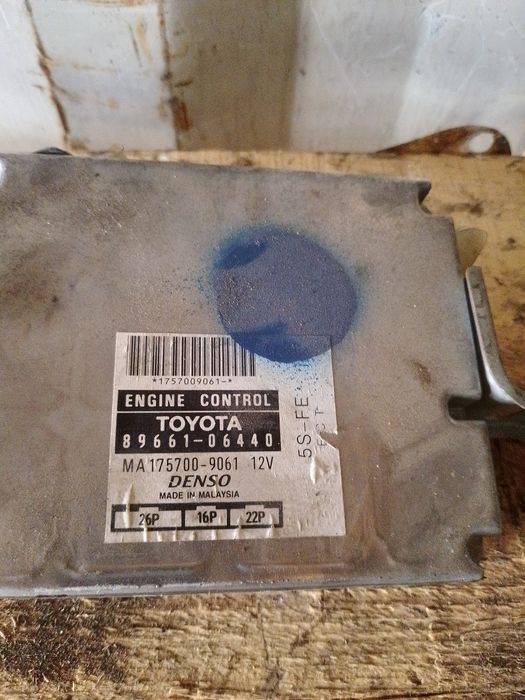Компьютер ЭБУ Тойота Камри 20-25 обьем 2.2 5S Американец