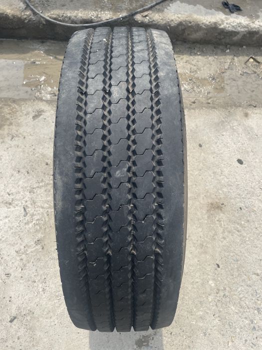 Гуми с джанти за камион 285/70/19,5