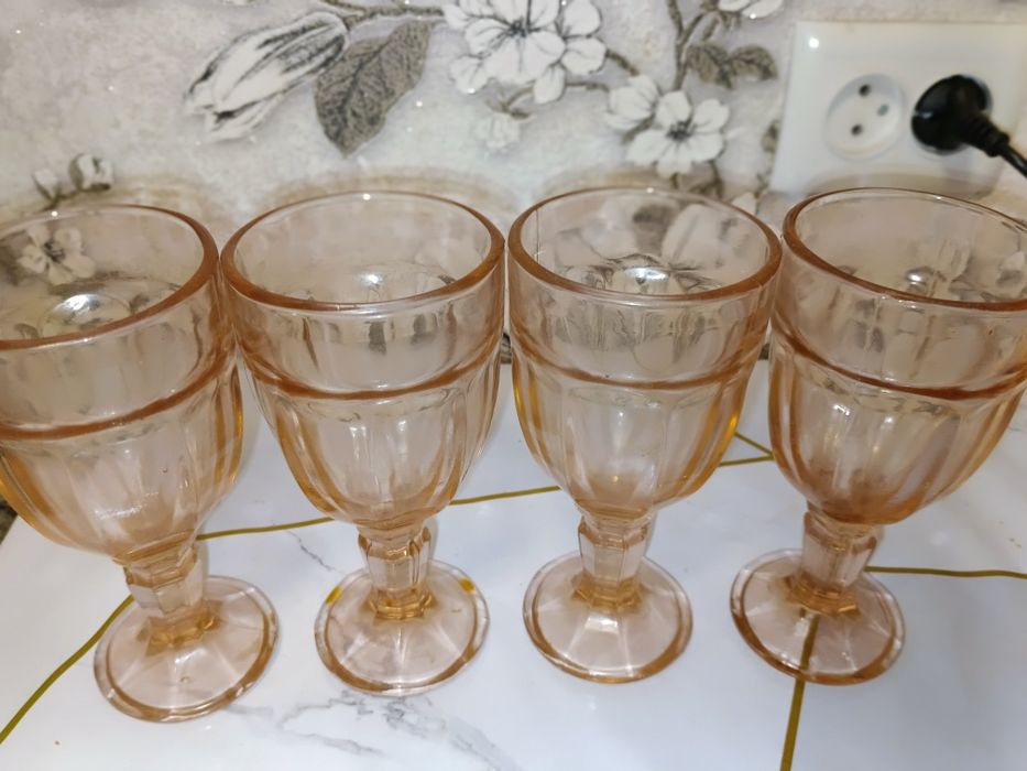 Бесплатно Отдам фужеры для сока