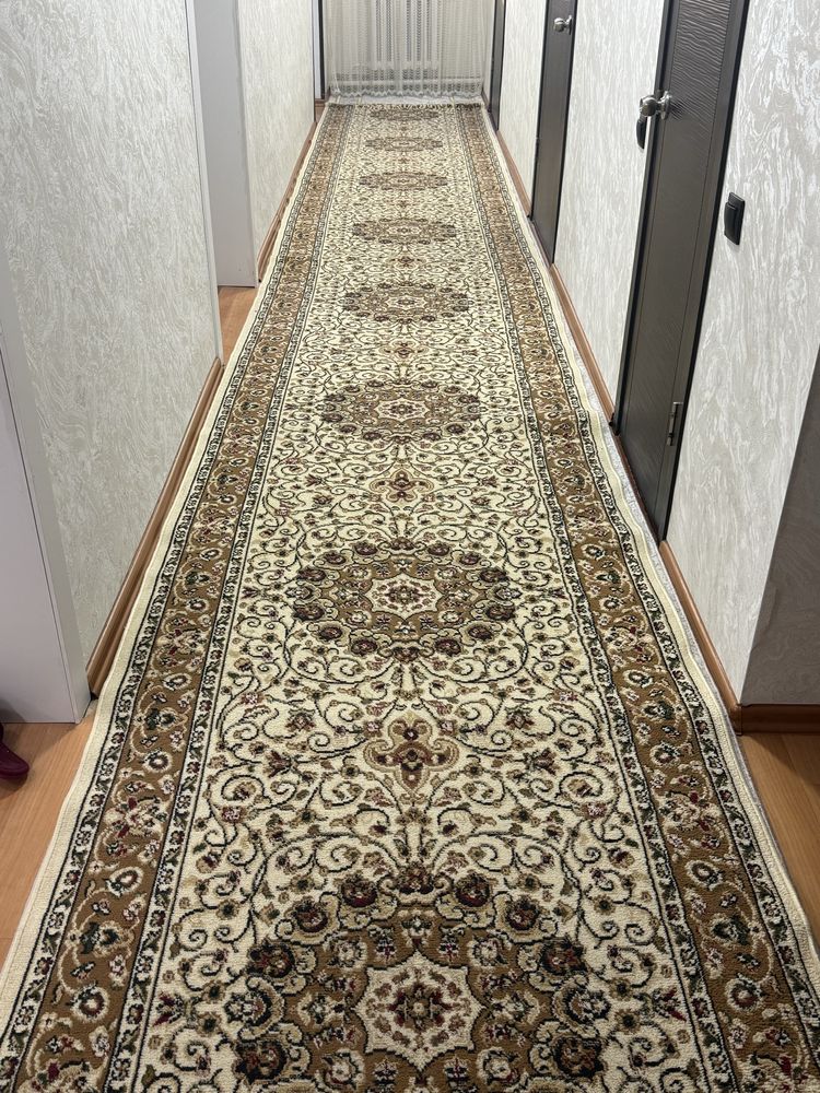 Продам ковер размером 9*1,5