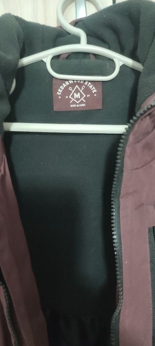 Мъжко,юношеско яке, цвят бордо, есенно, зимно.