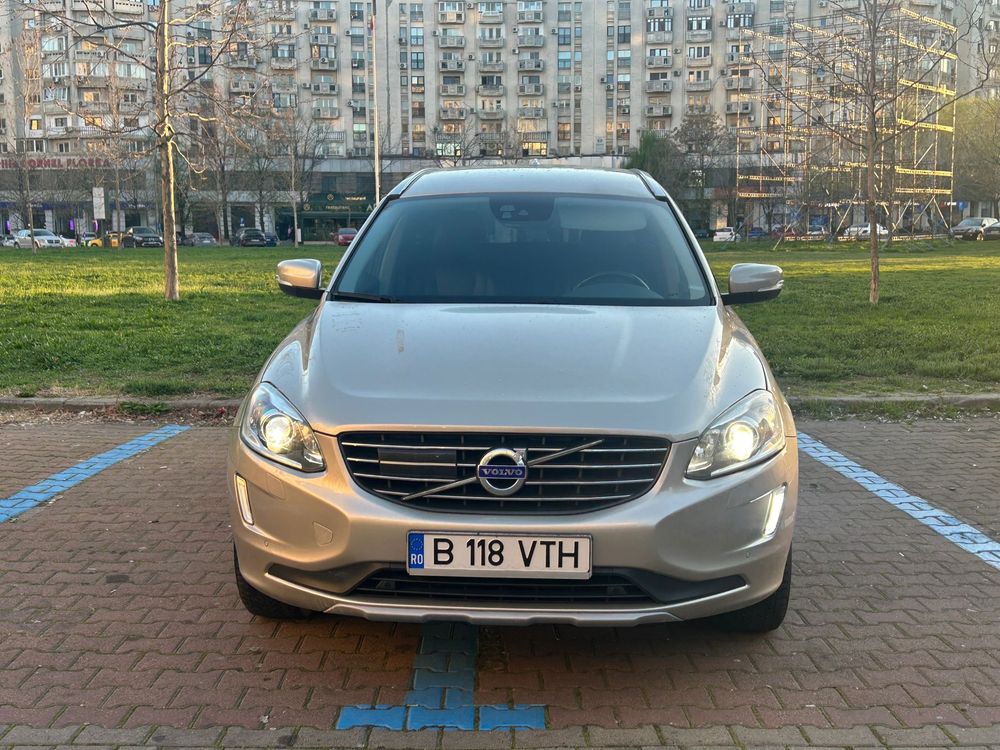 Vând Volvo XC 60