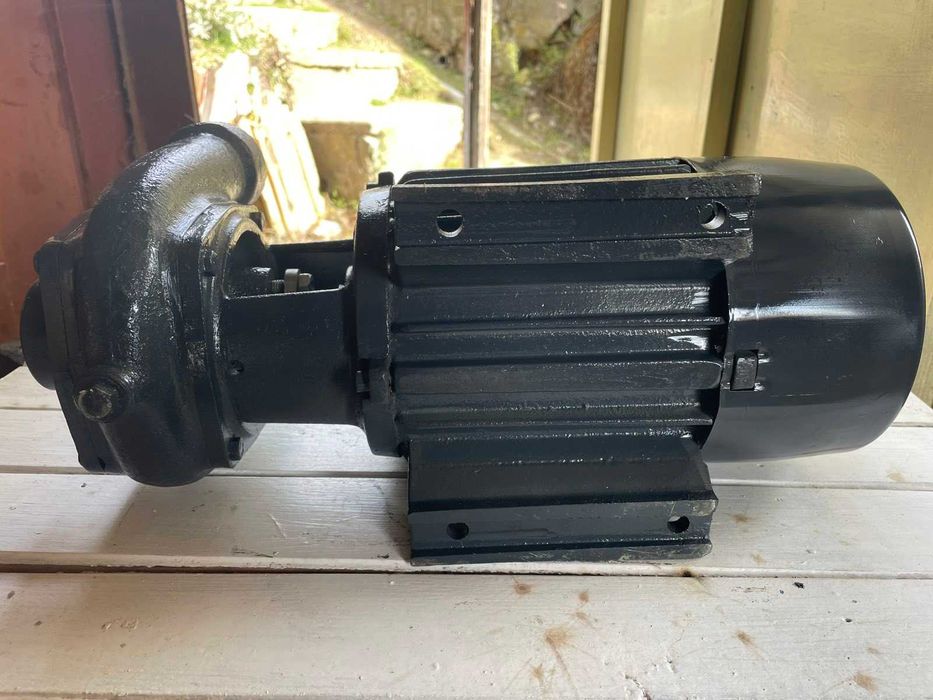 Нова  водна помпа за напояване Вида 4- 0.75 киловата