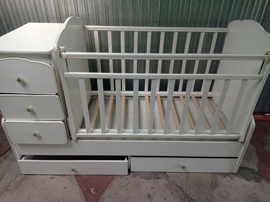 Продам манеж в хорошем состоянии