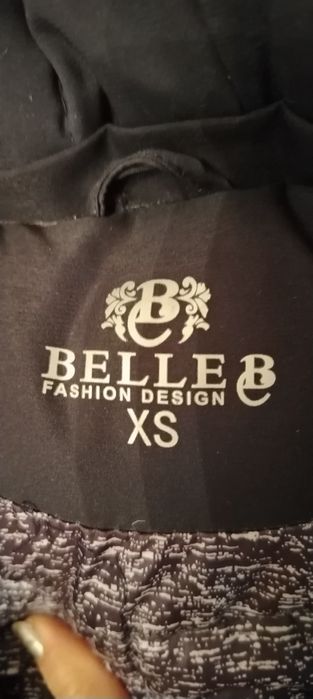 Куртка-пуховик на девочку 12-14 лет.