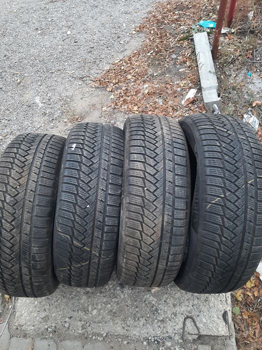 Продам шины 235/55/19 континенталь