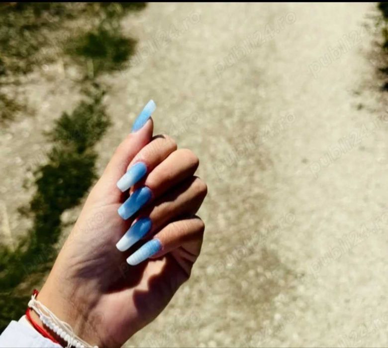 Unghii cu gel sector 3, Titan