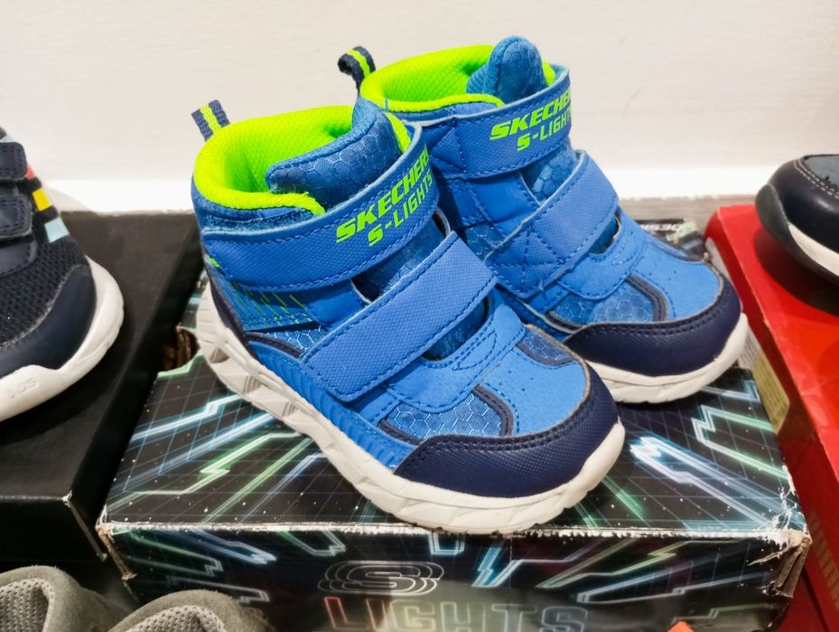 Ghete Skechers 24