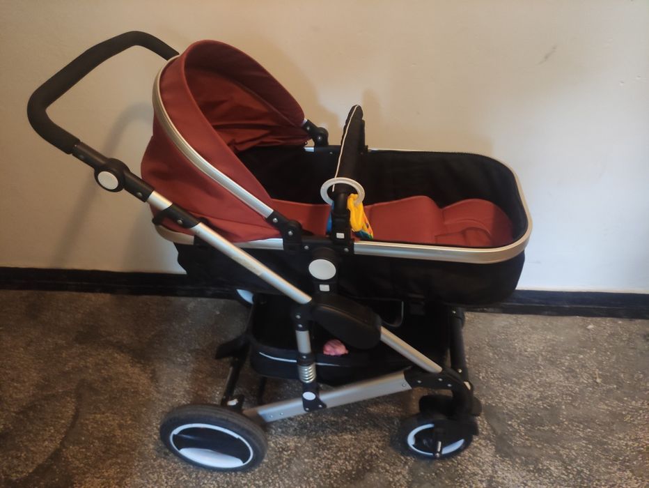 Cărucior pliabil pentru copii  3 in 1