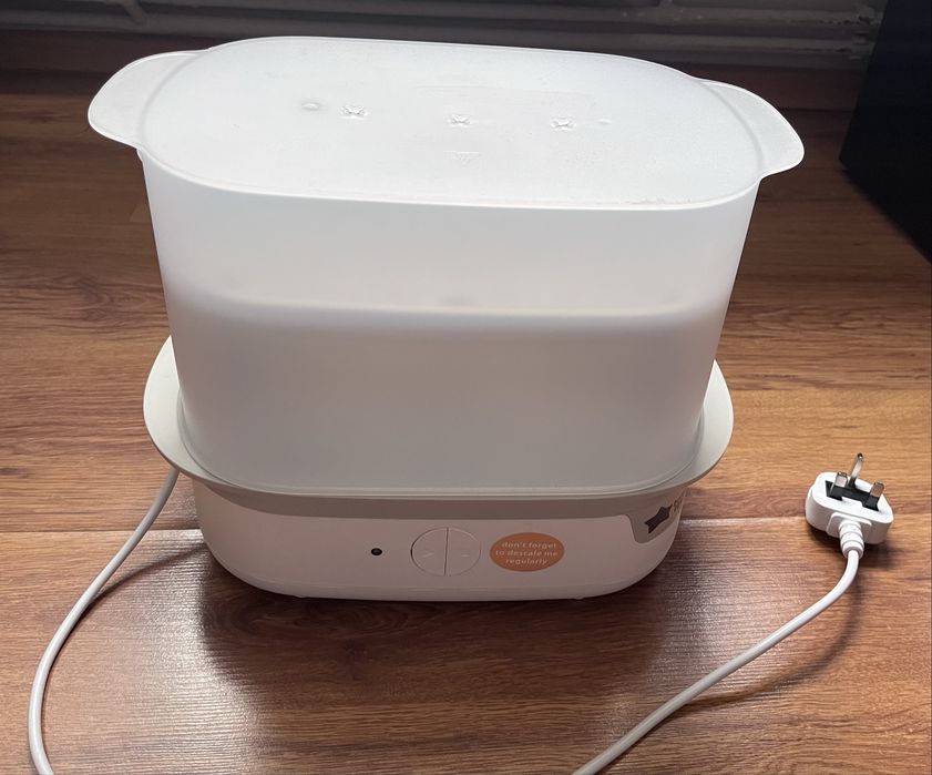 Sterilizator Tommee Tippee