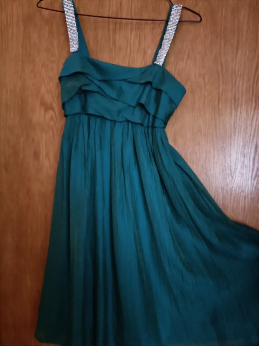 Rochie elegantă verde smarald