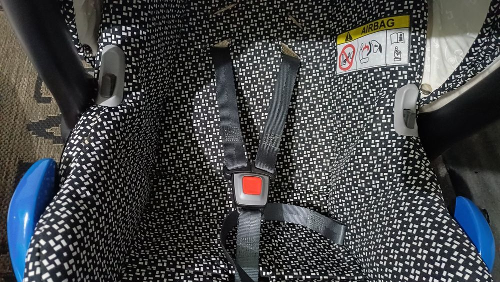 Cărucior/căruț copii 4 în 1 sport+landou+sc.auto+bază isofix.