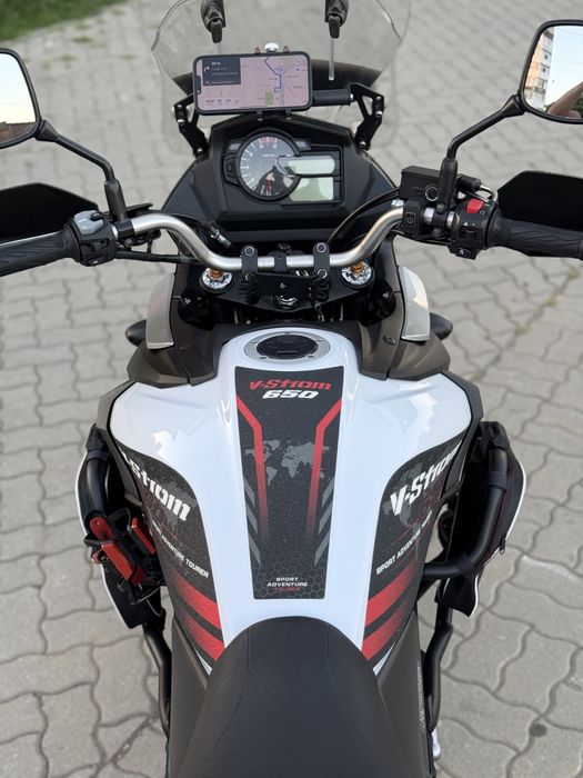 Suzuki dl-650 V-Strom Sport Adventure Tourer