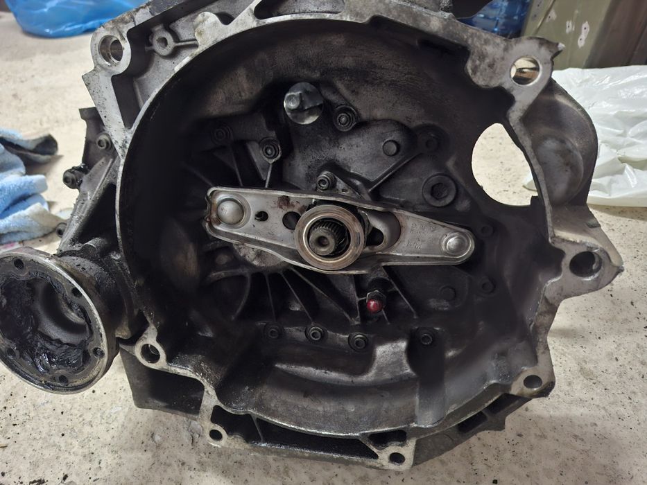 Cutie viteze vw 2.0 sdi ! cod  cutie HHN