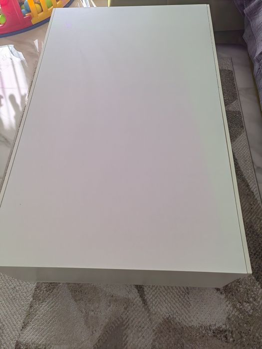 Холна маса с чекмеджета