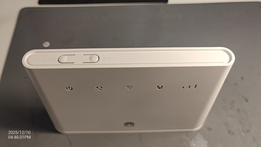 Rutar cu sim, Huawei B311s-220, deblocat pe orice retea