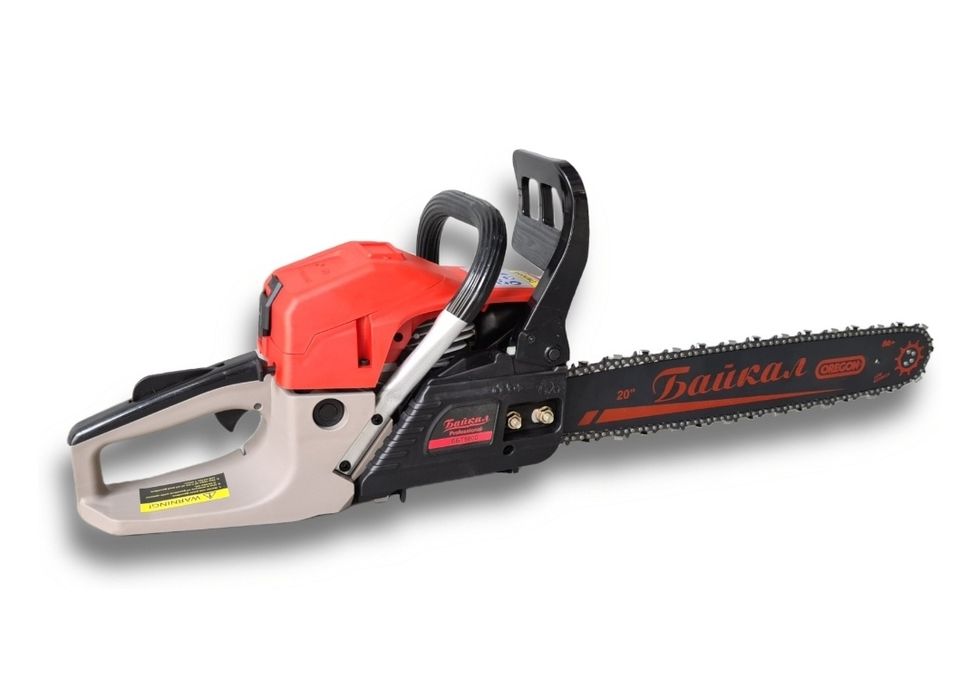 Бензопила пилит чётко