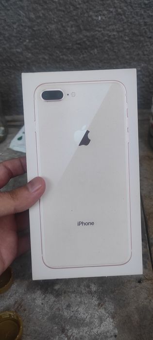 Каробка телефона iPhone 8
