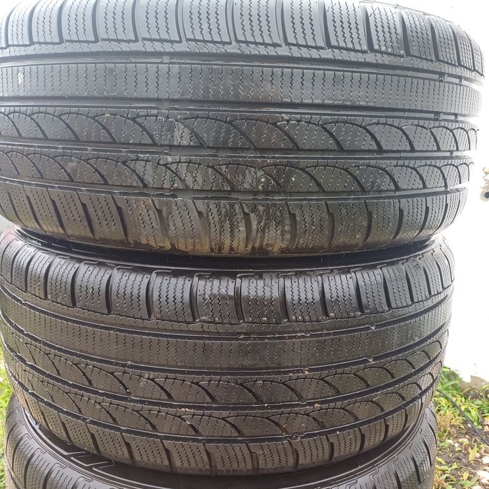 4 броя Зимни Гуми 235/50/18