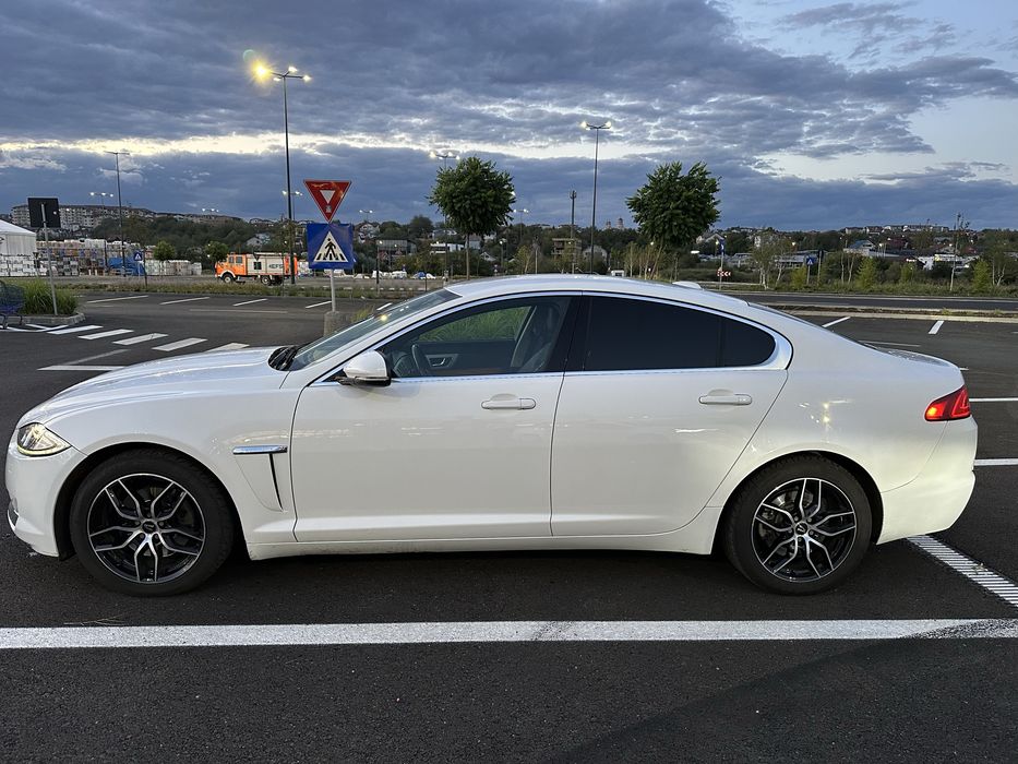 Jaguar XF 2012 2.2