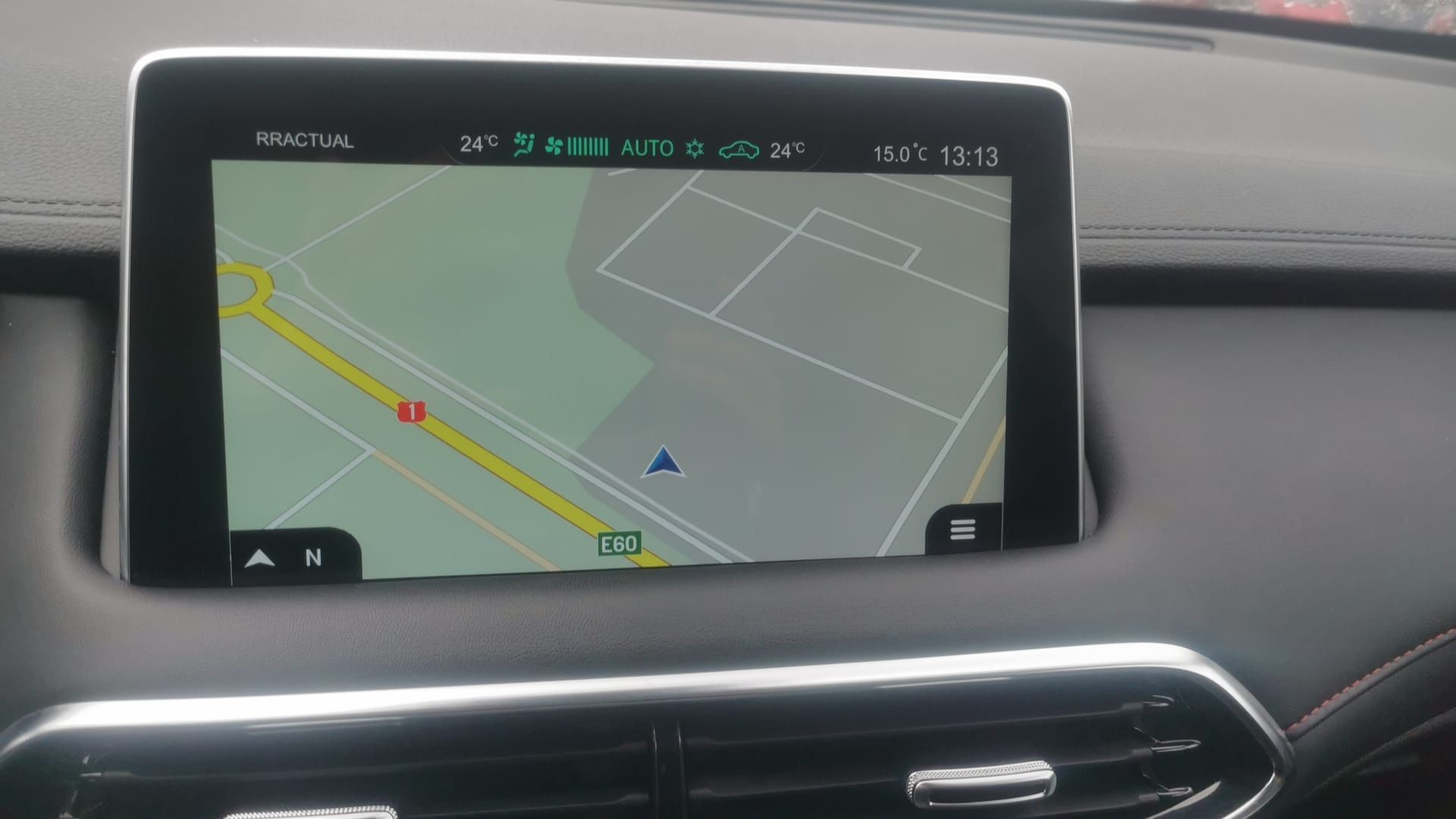 MG Luxury Line EHV model an 2022, benzina+electric