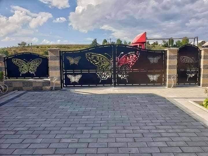 Porți moderne debitatare cnc