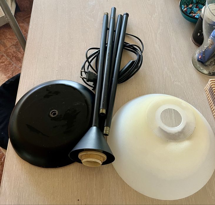 Lampadar de podea