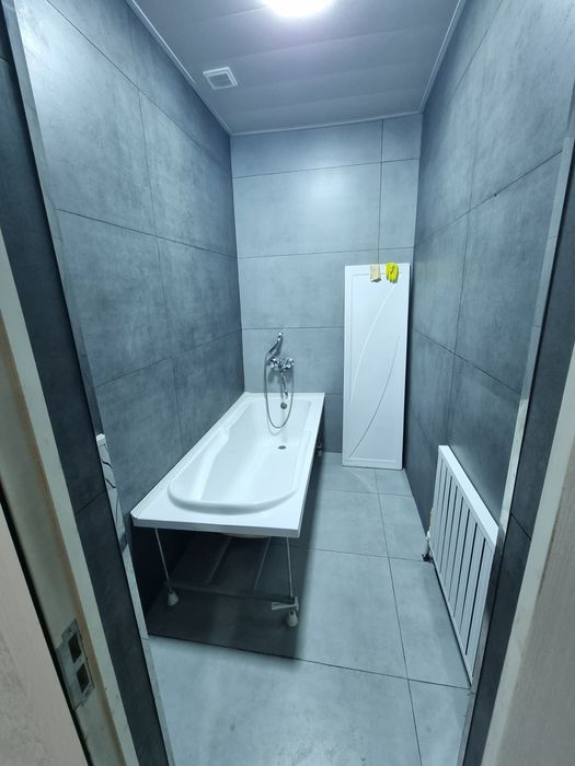 1 xona 2 xona qilinadigan kvartira Navoiy shaxri markazida