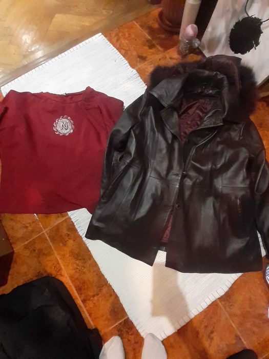 Geacă de piele și  bluză mărime XL