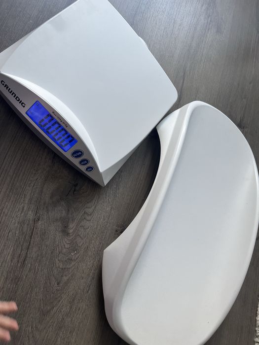 Бебешки кантар Grundig