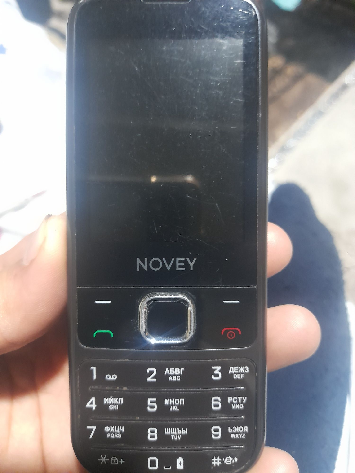 Novey 670 telfon sotiladi