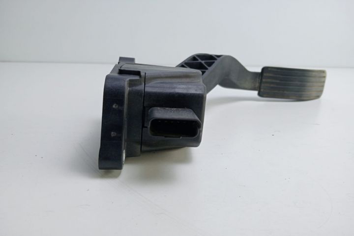 Pedala acceleratie   9680565880 Peugeot 307 prima generatie (facelift