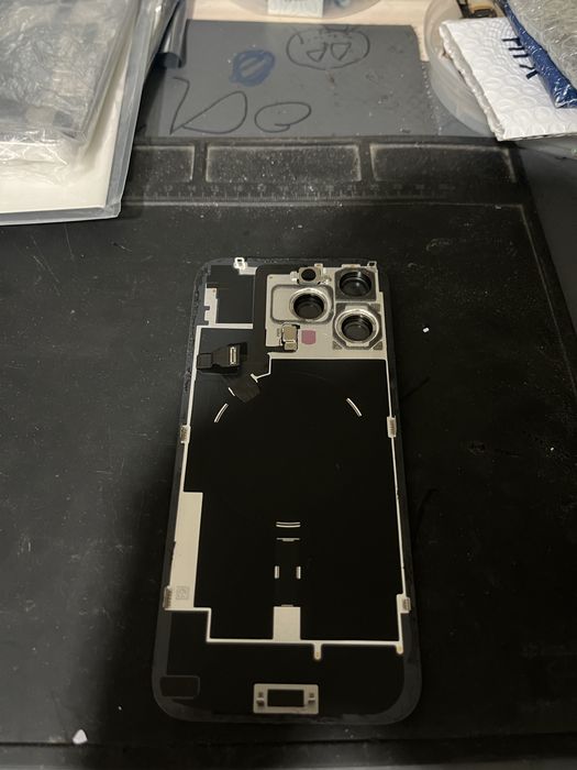 Spate /capac  original iphone 16 pro max