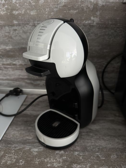 Кафе машина Krups - Dolce Gusto + приставка за Неспресо капсули