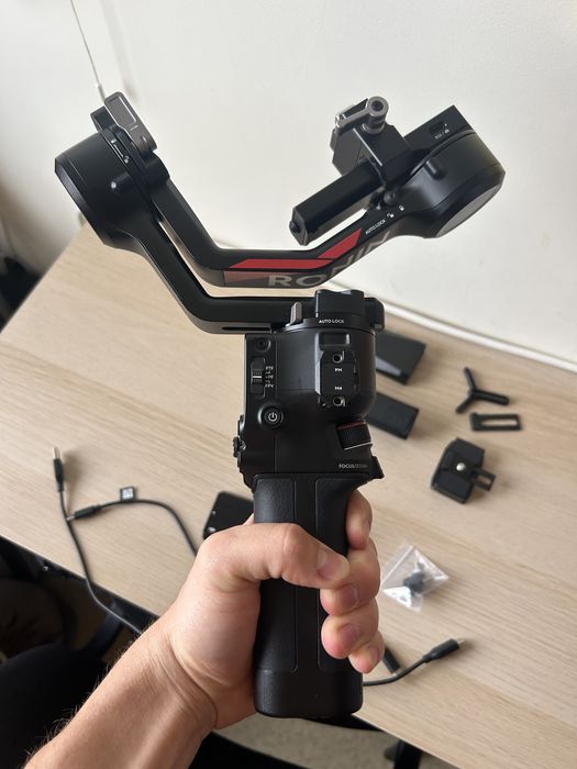 Гимбъл DJI RS 4 в Гаранция!