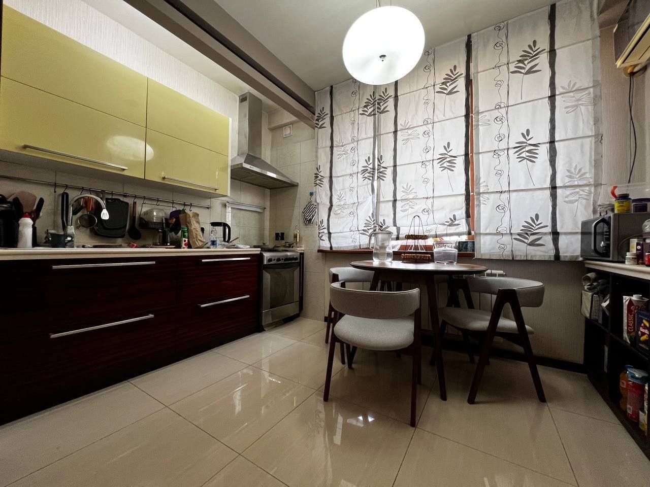 Продается 2в3 ком квартира, ор-р: ресторан Мона/Джуманджи,  77 м²
