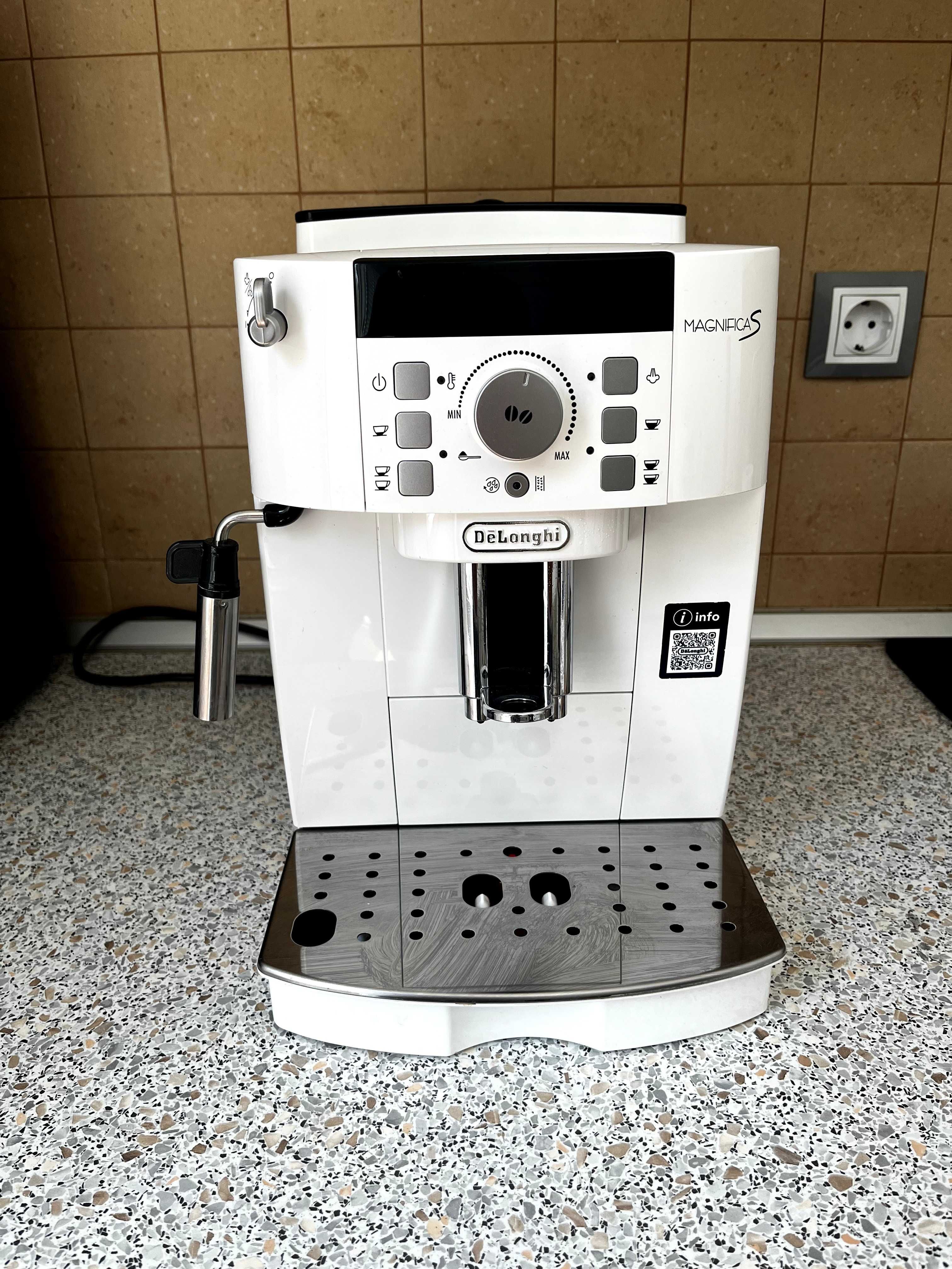 Кафеавтомат De’Longhi Magnifica S ECAM