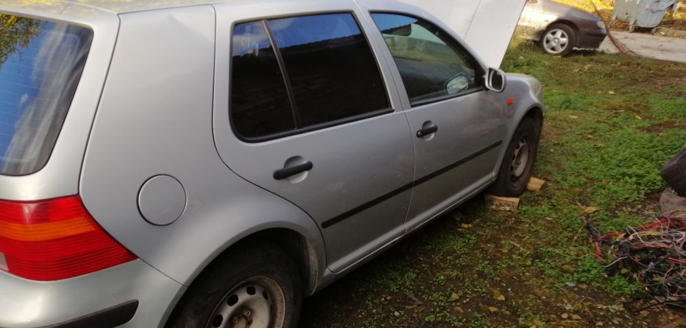 Голф 4 1.4 75коня на части