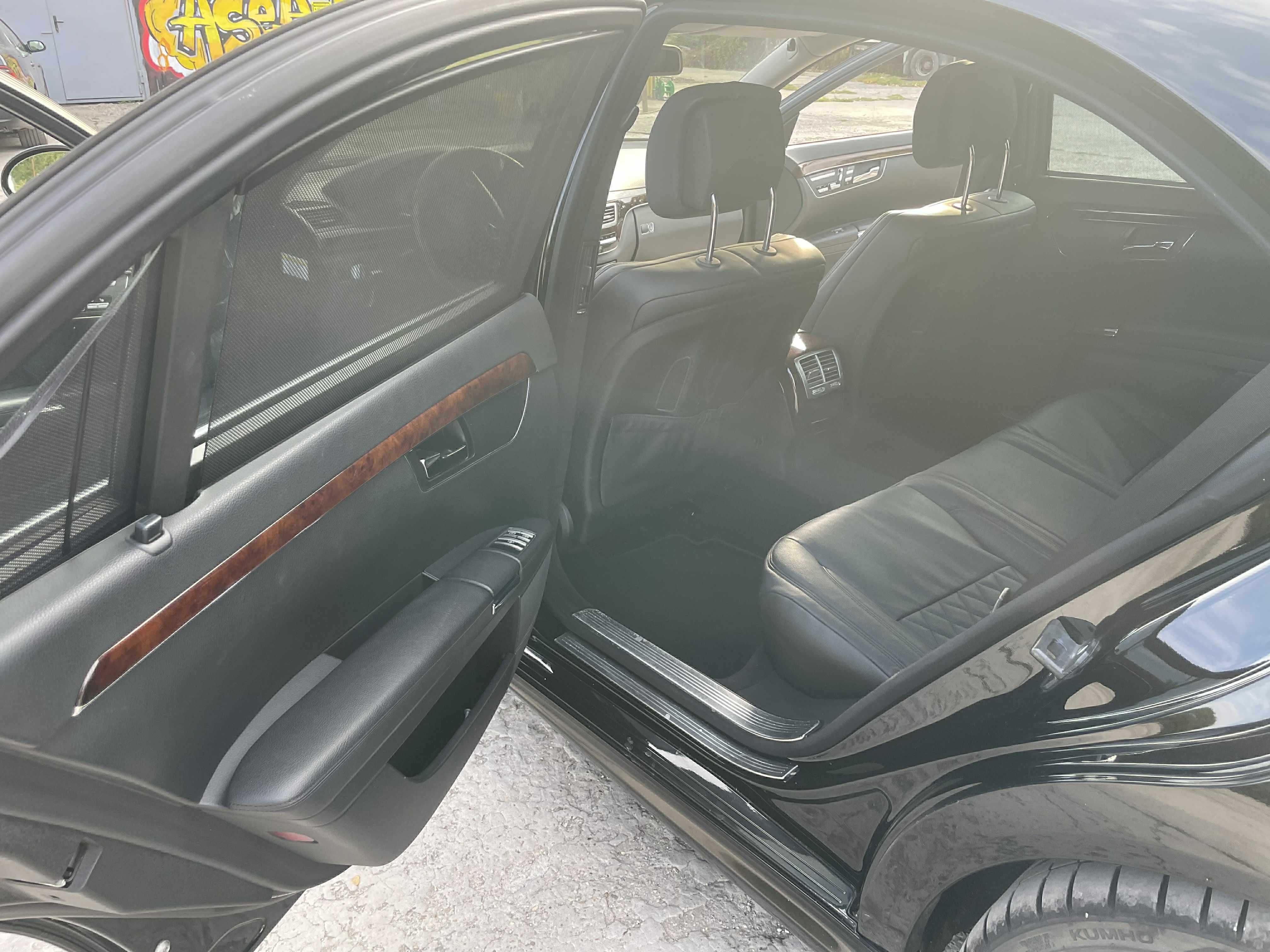 Mercedes-Benz S550