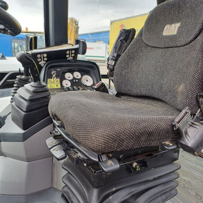 Buldoexcavator 432E