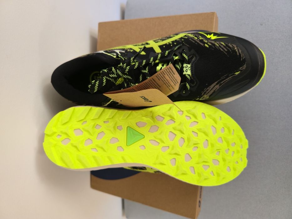 Asics Fuji lite 5 marime 42 si 42.5 noi