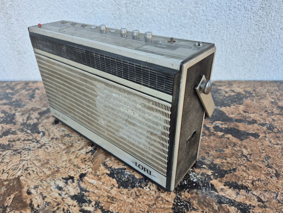 Radio receptor portabil Gloria 3,RP1524-nefuncțional 

- radio este fu