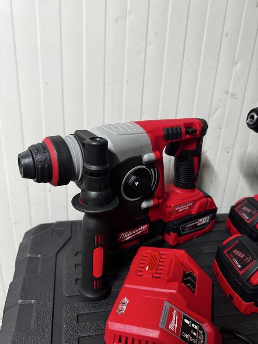 Rotopercutor si filetanta milwakee