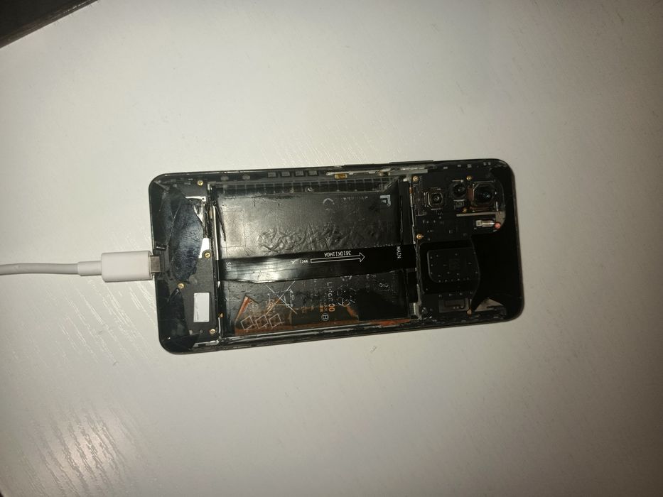 Poco f3 на запчасти/ рабочий