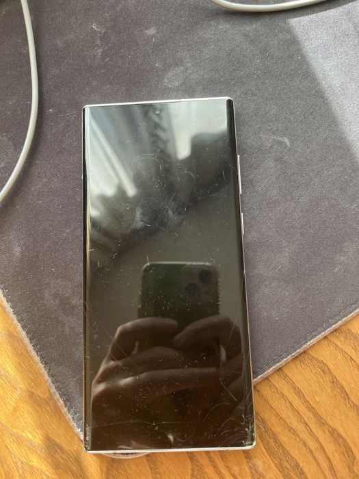 Vand samsung S23 ultra 512 gb 12 ram defect