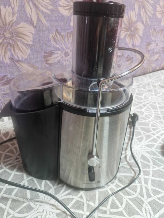 Продава се сокоизтисквачка  Tarrington House EC330S