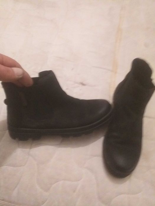 Vind ghete velur negru