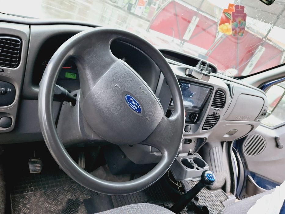 Vand Ford Tranzit 8+1 locuri